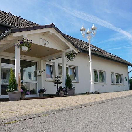 Hotel Haus Loehrberg Hemer Exterior foto